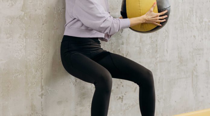 Fitness | Optimizing Reaction Time wall sit